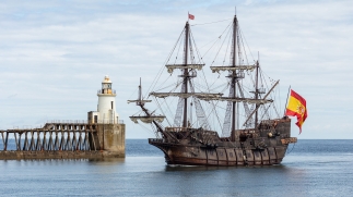 Historic replica galleon Galeon Andalucia docks in Cornwall for first time